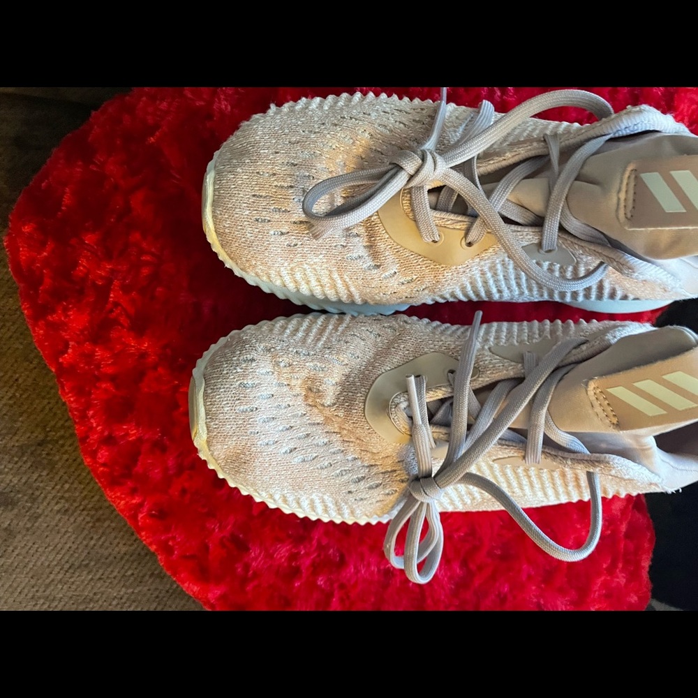 Adidas Alphabounce LEA Suede Trace Cargo Khaki Sneakers